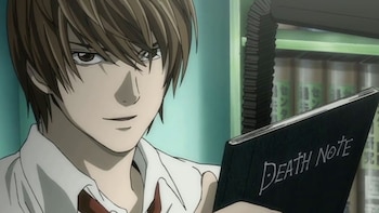 En ' Death Note' el protagonista tiene la capacidad de matar personas escribiendo su nombres en un cuaderno. (Captura de video)