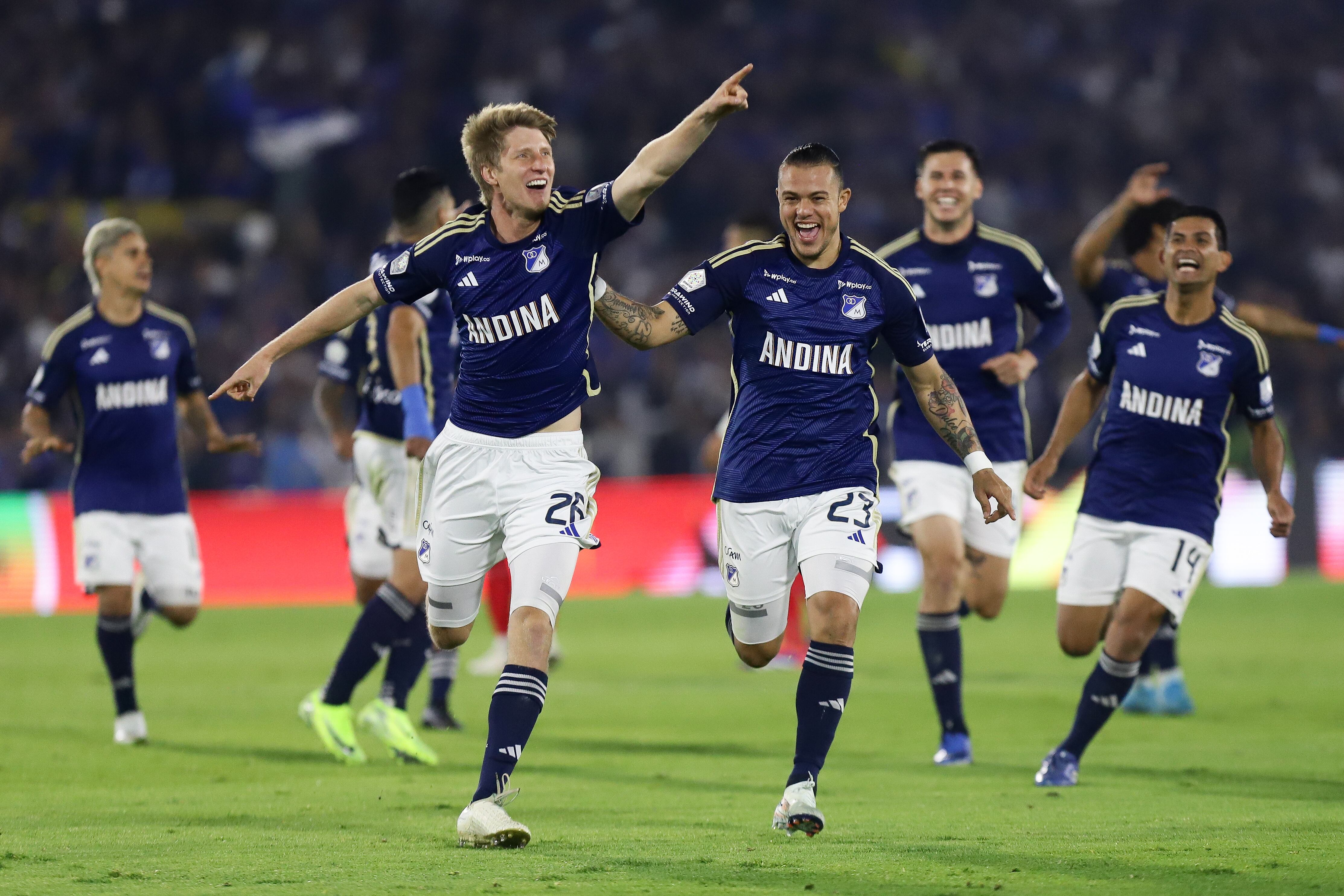 Este fue el momento en que Andrés Llinás celebró su anotación, luego de que el VAR lo validara por un supuesto fuera de lugar - crédito Colprensa