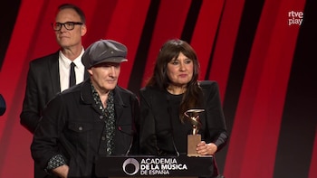 Amaral sumaBA cinco candidaturas en los Premios de la Academia de la Música
