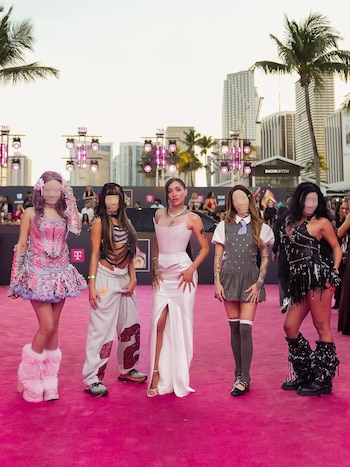 María Becerra en la alfombra