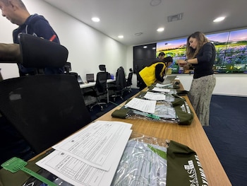La jornada electoral contará con casi el 98% de las mesas vigiladas por testigos electorales de distintas colectividades políticas a nivel nacional - crédito @Registraduria/X