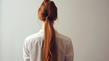 morochas, pelirojas, caucásicas, rubias, afroamericanas, asiáticas, peinados, peluquería, estilistas, productos para el cabello, plano medio trasero, women, hair styles & colours, ponytail, colita -(Imagen Ilustrativa Infobae)