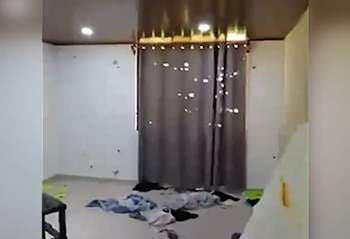 Creadores de contenido publicaron en redes sociales imágenes del interior del inmueble y mostraron daños por disparos y pertenencias que quedaron en la propiedad./ (Teletica)