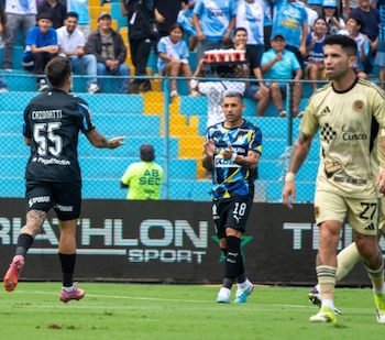 La conexión entre Gustavo Cazonatti y Juan González le permitió a Sporting Cristal abrir el marcador ante Cusco FC. - créditos: Liga 1
