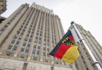 La bandera alemana colocada en