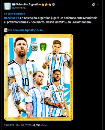 Gráfico con cinco jugadores de la Selección Argentina, incluyendo a Lionel Messi, en sus camisetas celestes y blancas junto a los escudos de AFA y Mauritania