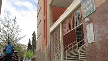 Un hombre golpeó a su