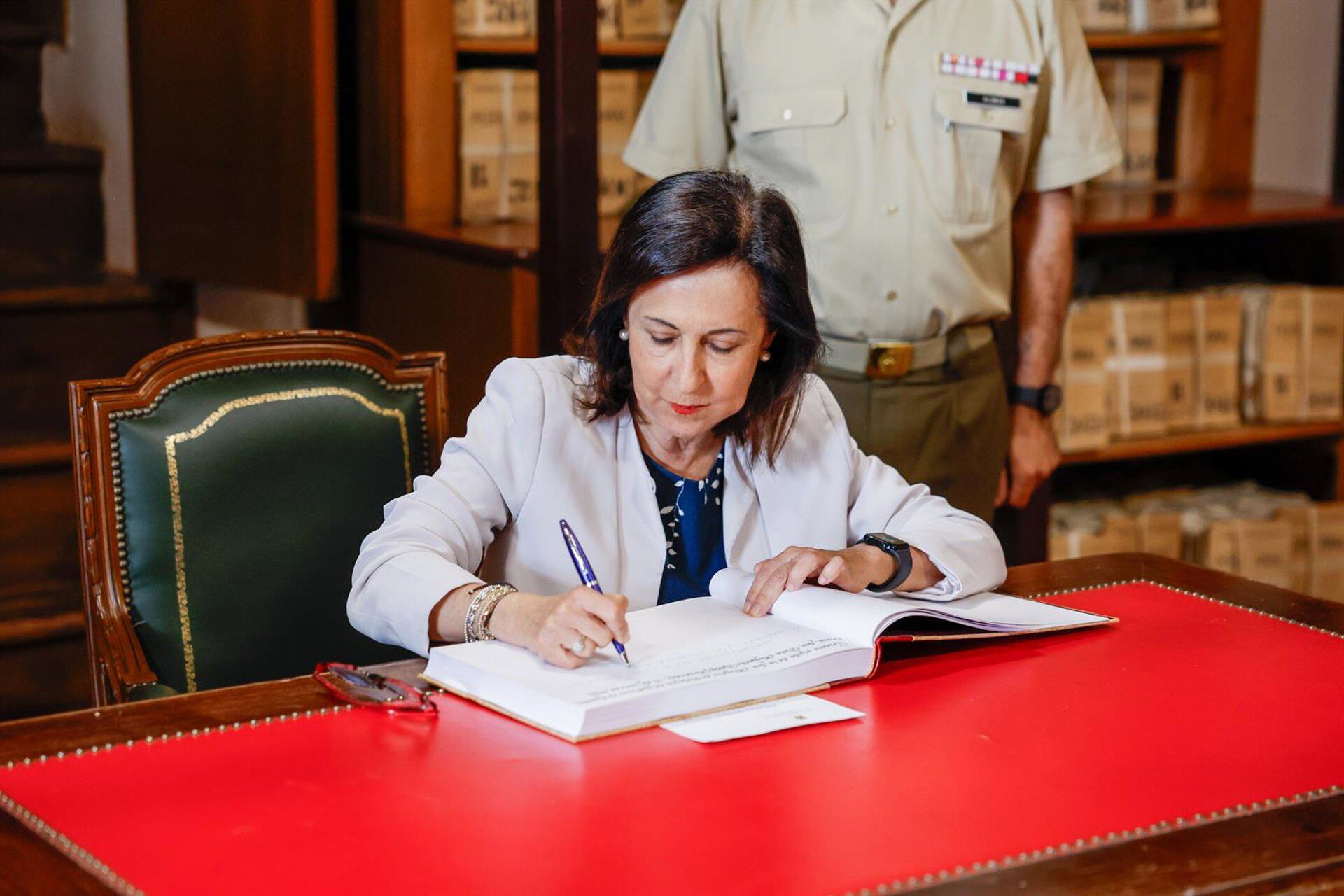 17/06/2025 La ministra de Defensa, Margarita Robles, en el Archivo Militar de Segovia.
POLITICA
MINISTERIO DE DEFENSA
