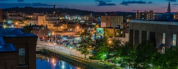 La ciudad de Lawrence es reconocida por sus edificios emblemáticos y su importancia en el desarrollo textil de Massachusetts (Business View Magazine)