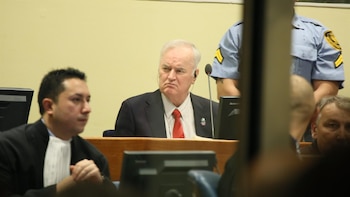Bruselas avisa a Serbia de que glorificar a "criminales de guerra" como Mladic "no tiene cabida" en la UE