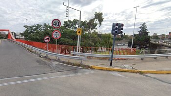 El puente de donde se