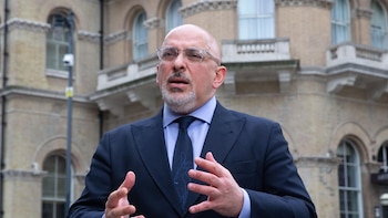 El exministro conservador británico Nadhim