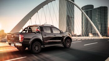 Barras laterales, llantas y barras