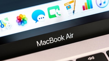 El MacBook Air sufre la crisis mundial de chips de memoria y sus envíos se retrasan en torno a un mes