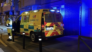 En estado grave un hombre de 49 años tras sufrir una agresión de arma blanca en un domicilio en Madrid
