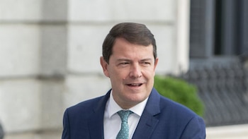 Mañueco afrontará el martes su tercera investidura para un tercer gobierno en coalición, segundo con Vox
