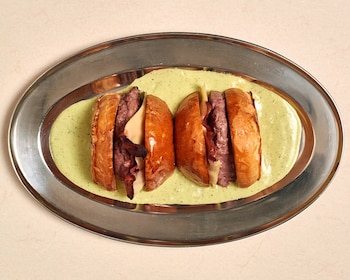 Hamburguesa Café de París, en