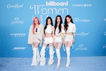 Giselle, Ningning, Karina y Winter