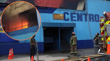 Incendio en Polvos Azules: almacén de zapatillas fue totalmente consumido por el fuego
