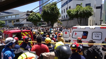Exteriores reduce a 75 los españoles sin localizar en el terremoto de Colombia, sin constar fallecidos ni heridos