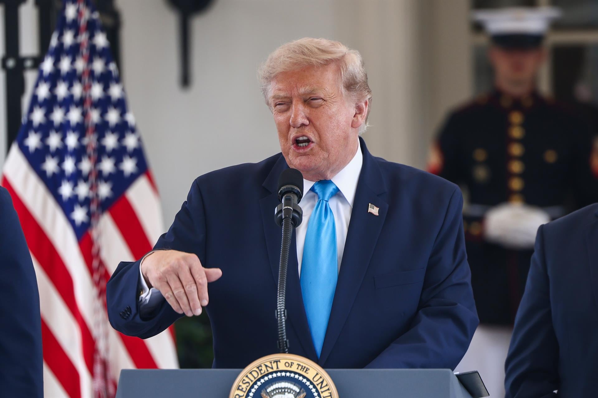VÍDEO: Trump avisa de que EEUU estará como Ceuta "dentro de tres años" si ganan los demócratas