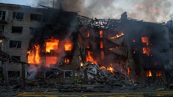 Rusia confirmó el uso del misil Oreshnik, de capacidad nuclear, en el bombardeo masivo que dejó muertos y destrucción en Kiev