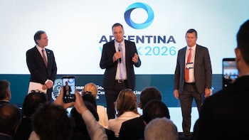 Manuel Adorni habló ante empresarios