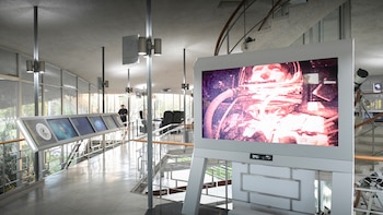 El Planetario produce espectáculos inmersivos, desarrolla propuestas educativas para distintas edades, impulsa actividades inclusivas para personas con discapacidad, organiza cursos y charlas, articula con investigadores, universidades e instituciones científicas (Foto: Fernando Calzada)
