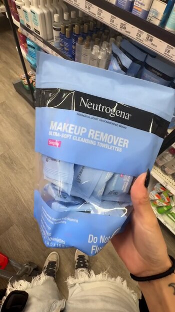 Flor Lobato publica en TikTok