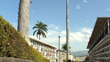 Al cementerio de Fusagasugá no