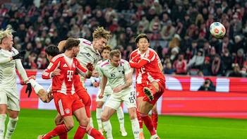 2-2. El colista frena al