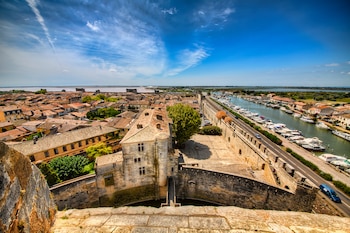 Aigues-Mortes, en Francia (Adobe Stock).