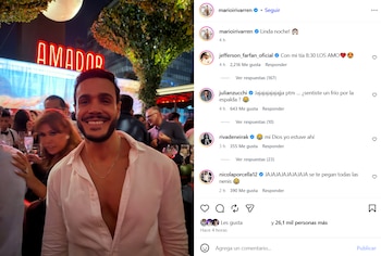 Captura de pantalla de una publicación de Instagram con la foto de un hombre sonriendo en un local y una lista de comentarios a la derecha