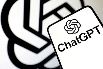 ChatGPT estará integrado en Siri. REUTERS/Dado Ruvic/Illustration/File Photo/File Photo
