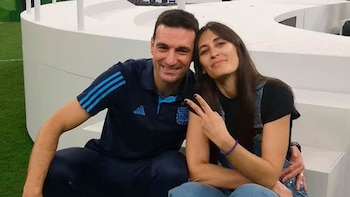 Lionel Scaloni y su esposa Elisa Montero (Instagram)