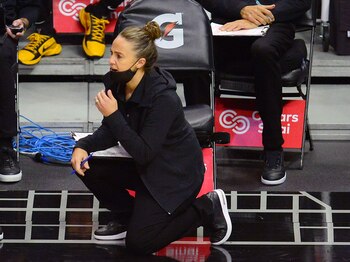 Becky Hammon durante un