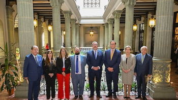 Advertencias de Bernardo Arévalo y