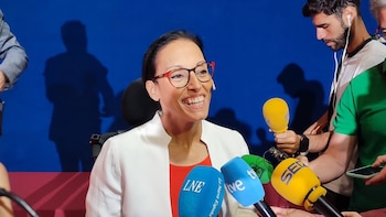 Teresa Perales está "tremendamente orgullosa" del premio a Messi por su "trayectoria intachable"
