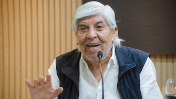 Hugo Moyano llegó a un