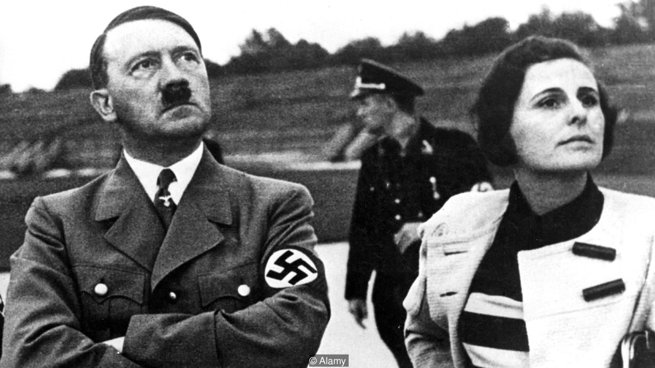 Leni Riefenstahl murió en 2003 como una directora central del cine del siglo XX, pero marcada por su vínculo con el nazismo y Adolf Hitler
