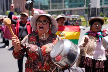 Los seguidores de Morales calificaron de "traición" las acciones de Luis Arce contra el exmandatario (AP/Juan Karita/ARCHIVO)