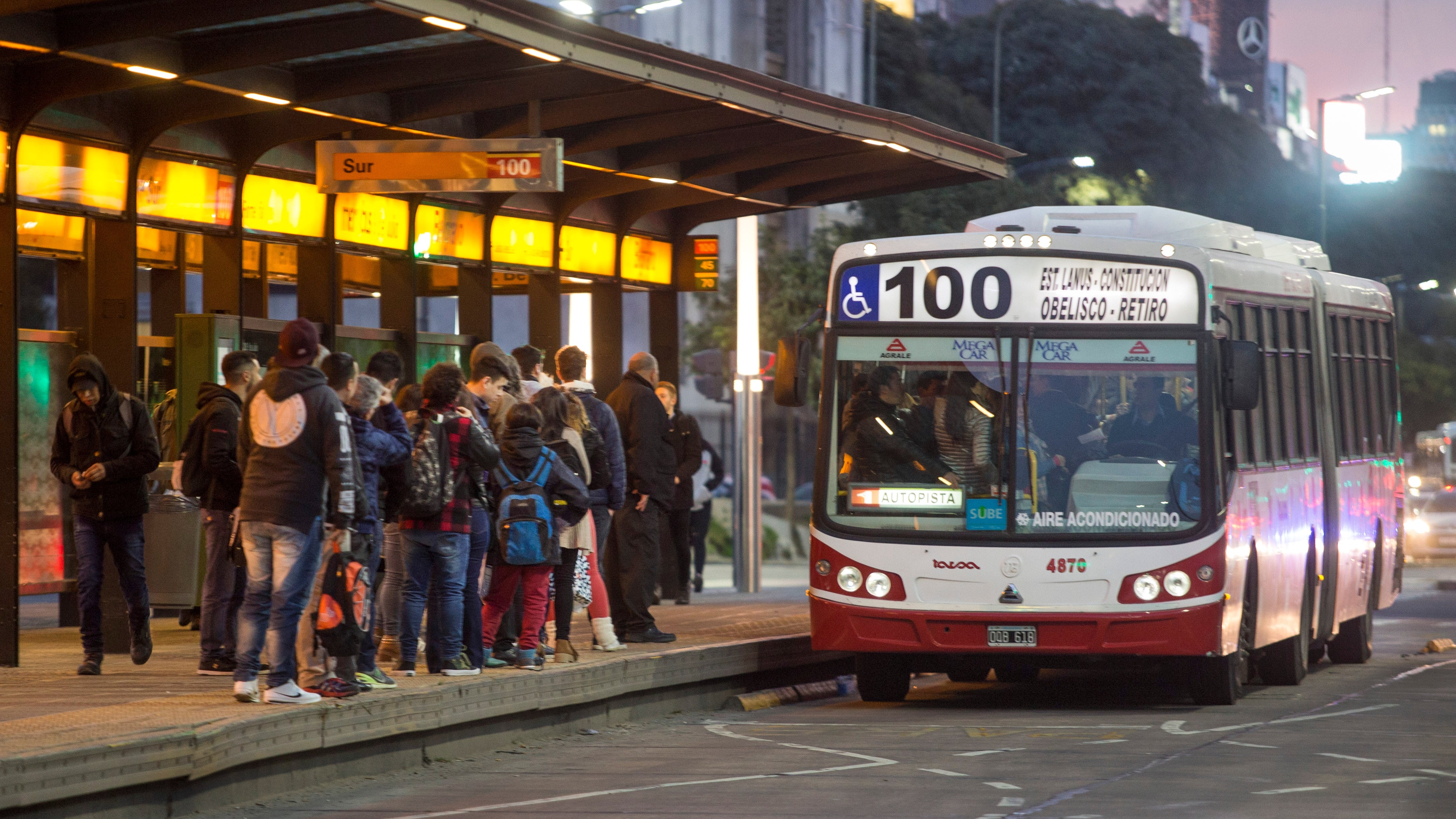 El desarrollo estratégico del conurbano bonaerense exige repensar la autonomía metropolitana y abordar los desafíos urbanos, demográficos y productivos que enfrenta la región (NA)
