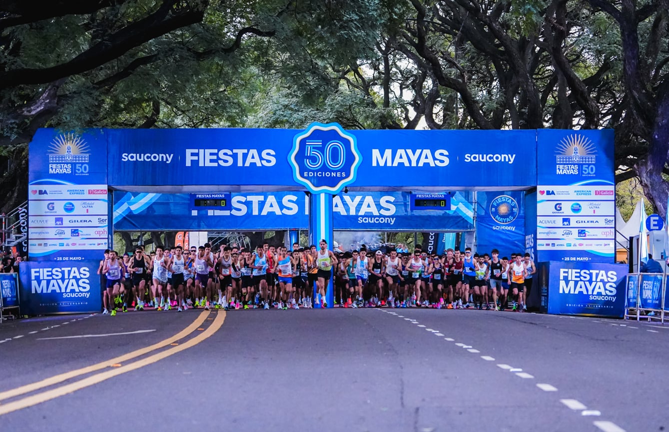 Fiestas Mayas: 15 mil corredores celebraron los 50 años en Palermo