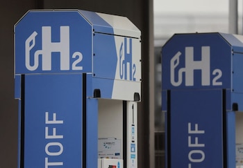 Al añadirse un catalizador de