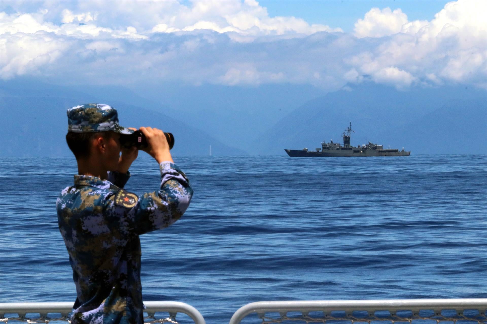 China realiza labores de patrullaje frente a posibles combates cerca de zonas en disputa con Filipinas