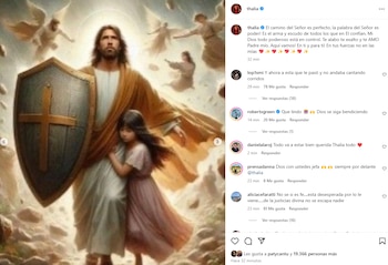 Thalía tiene cinco hermanas: Laura