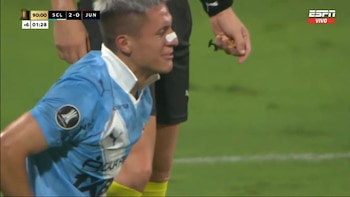 Golazo de Catriel Cabellos, con emotiva celebración, para triunfo 2-0 de Sporting Cristal ante Junior por Copa Libertadores 2026