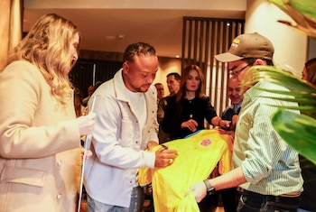 Camilo Zúñiga se unió a la campaña de Paloma Valencia