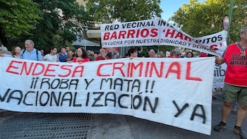 Vecinos de barrios humildes de