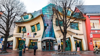 La Casa Torcida en Sopot,